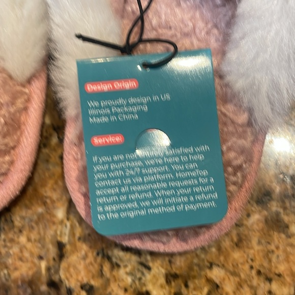 HomeTop Women’s Cozy Pink Slippers with Plush White Faux Fur Trim Size 7-8 - Picture 5 of 9